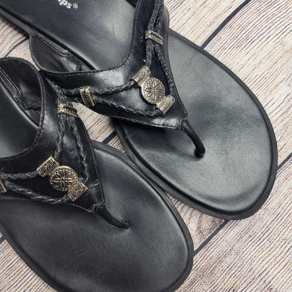 [Bare Traps] Braided Leather Sandals with Charm- (Size 11) - Picture 5 of 12